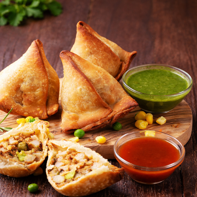 Veg. Samosa (2 Pieces).