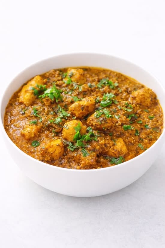 L Chicken Vindaloo.