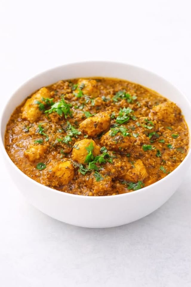 L Chicken Vindaloo.